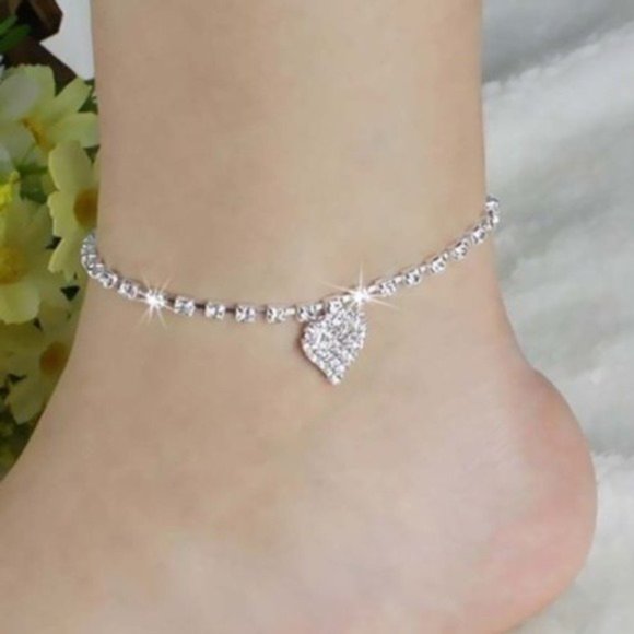 Frederick's of Hollywood Sexy Crystal Heart Anklet - Picture 4 of 7